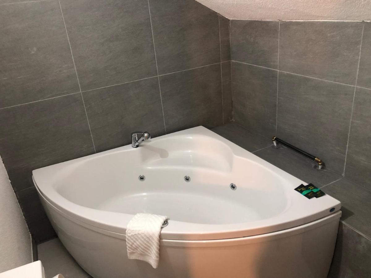 Attico Spa Kragujevac Eksteriør billede