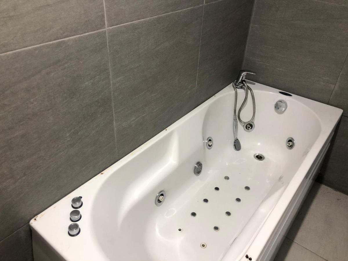 Attico Spa Kragujevac Eksteriør billede